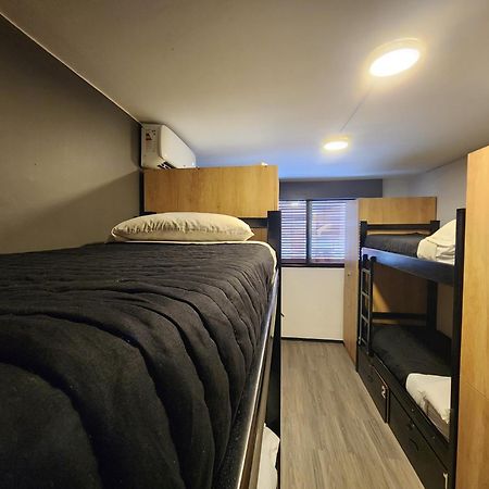 Chill Inn Hostel Мендоса Экстерьер фото