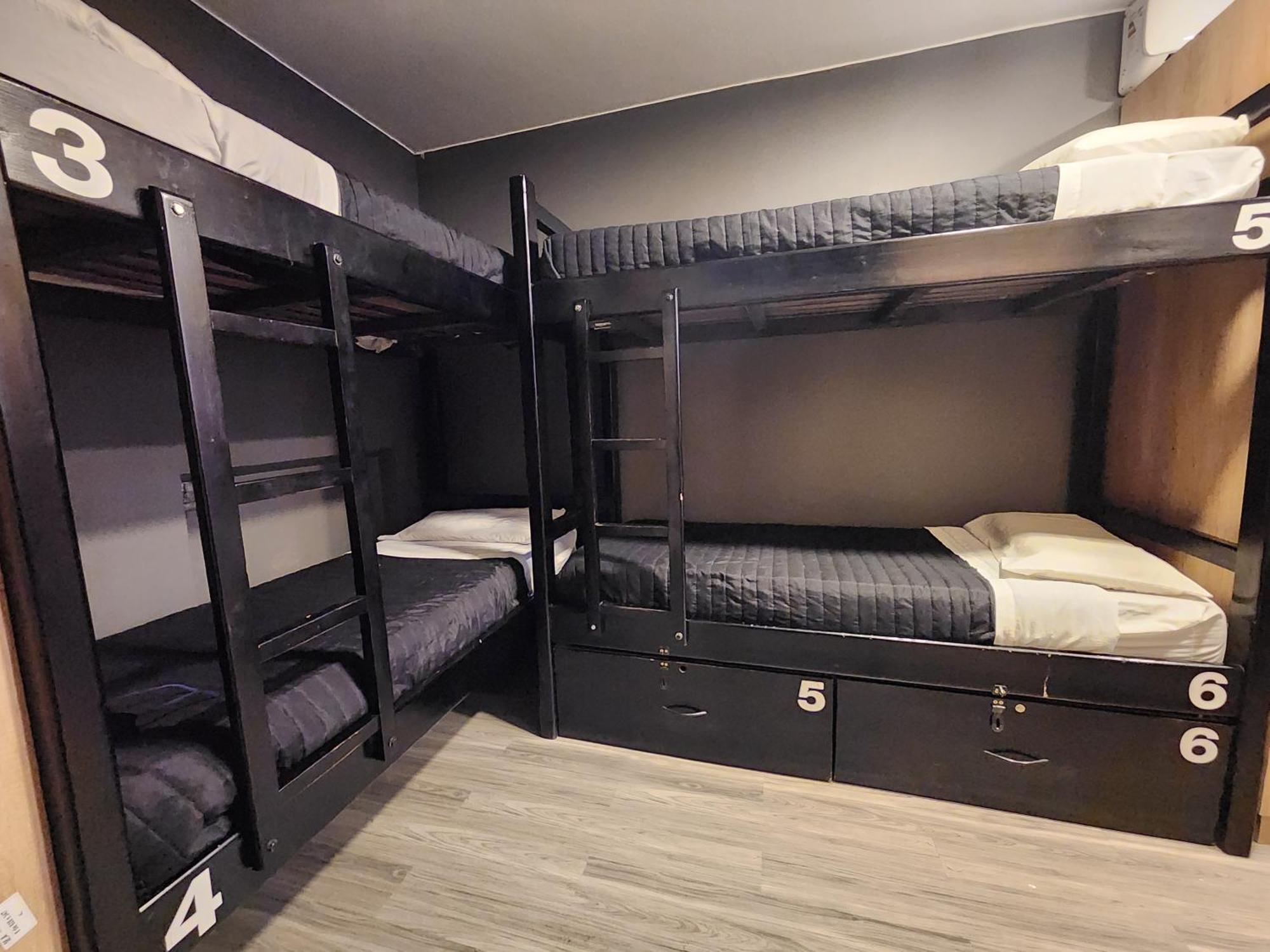 Chill Inn Hostel Мендоса Экстерьер фото