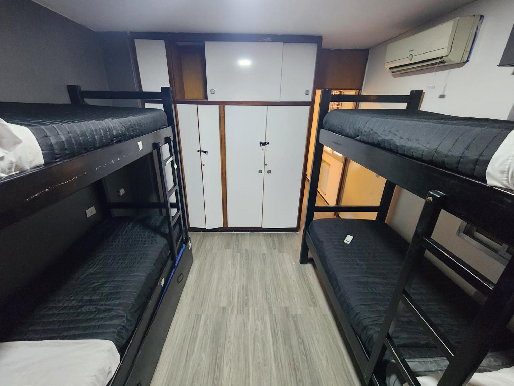 Chill Inn Hostel Мендоса Экстерьер фото